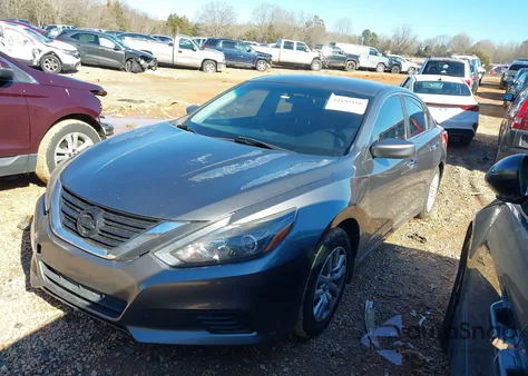 2017 Nissan Altima 2.5 S z USA, uszkodzony, nr VIN 1N4AL3APXHN307186